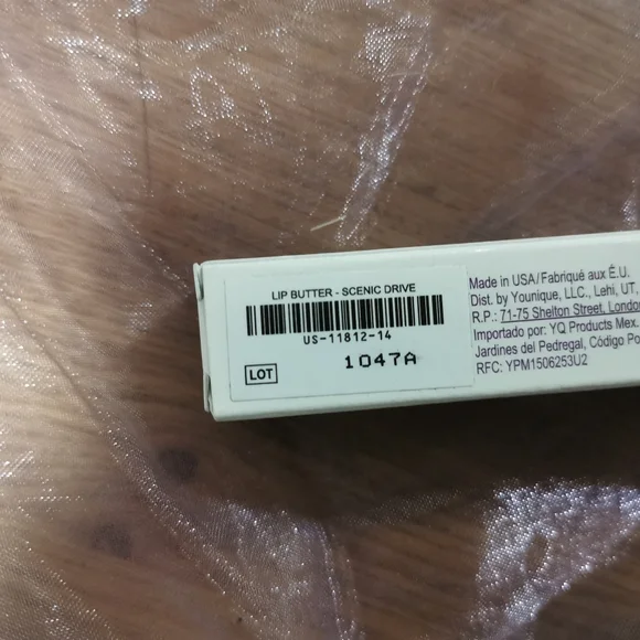 Younique Weekend Lip Butter - Picture 3 of 3